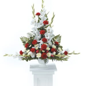 Red and white traditional table arrangement